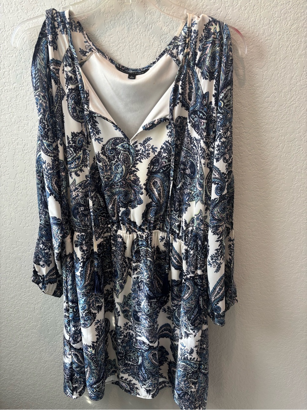 Paisley Print V-Neck Long Sleeve Women's Dress - White & Navy LG